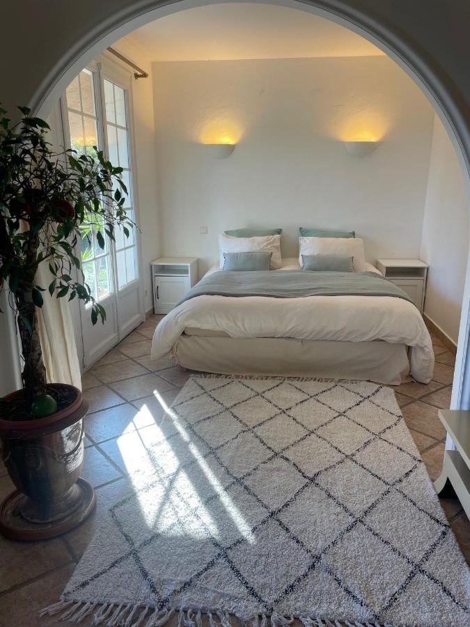 Domaine Des Tuilieres Avec Jacuzzi Apartment Vallauris Exterior foto
