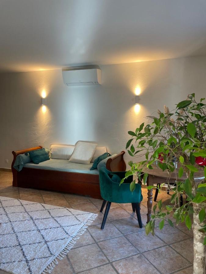 Domaine Des Tuilieres Avec Jacuzzi Apartment Vallauris Exterior foto