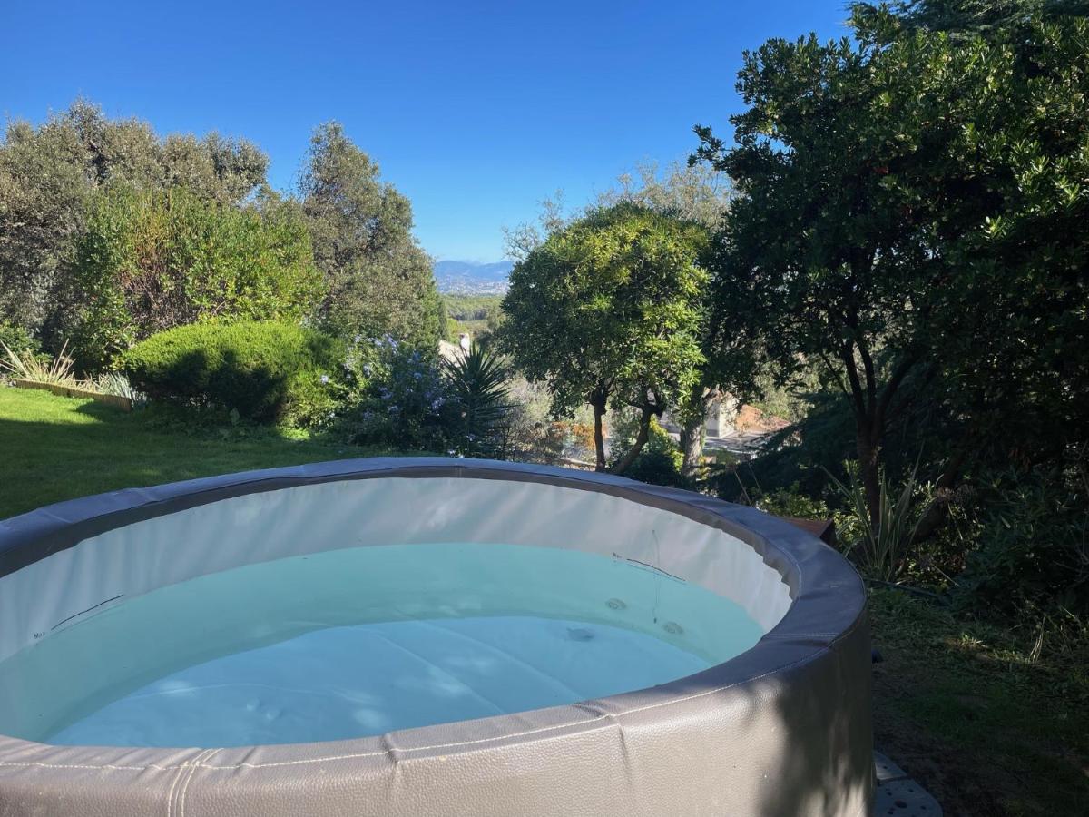 Domaine Des Tuilieres Avec Jacuzzi Apartment Vallauris Exterior foto